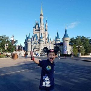 Meet your Posher, April